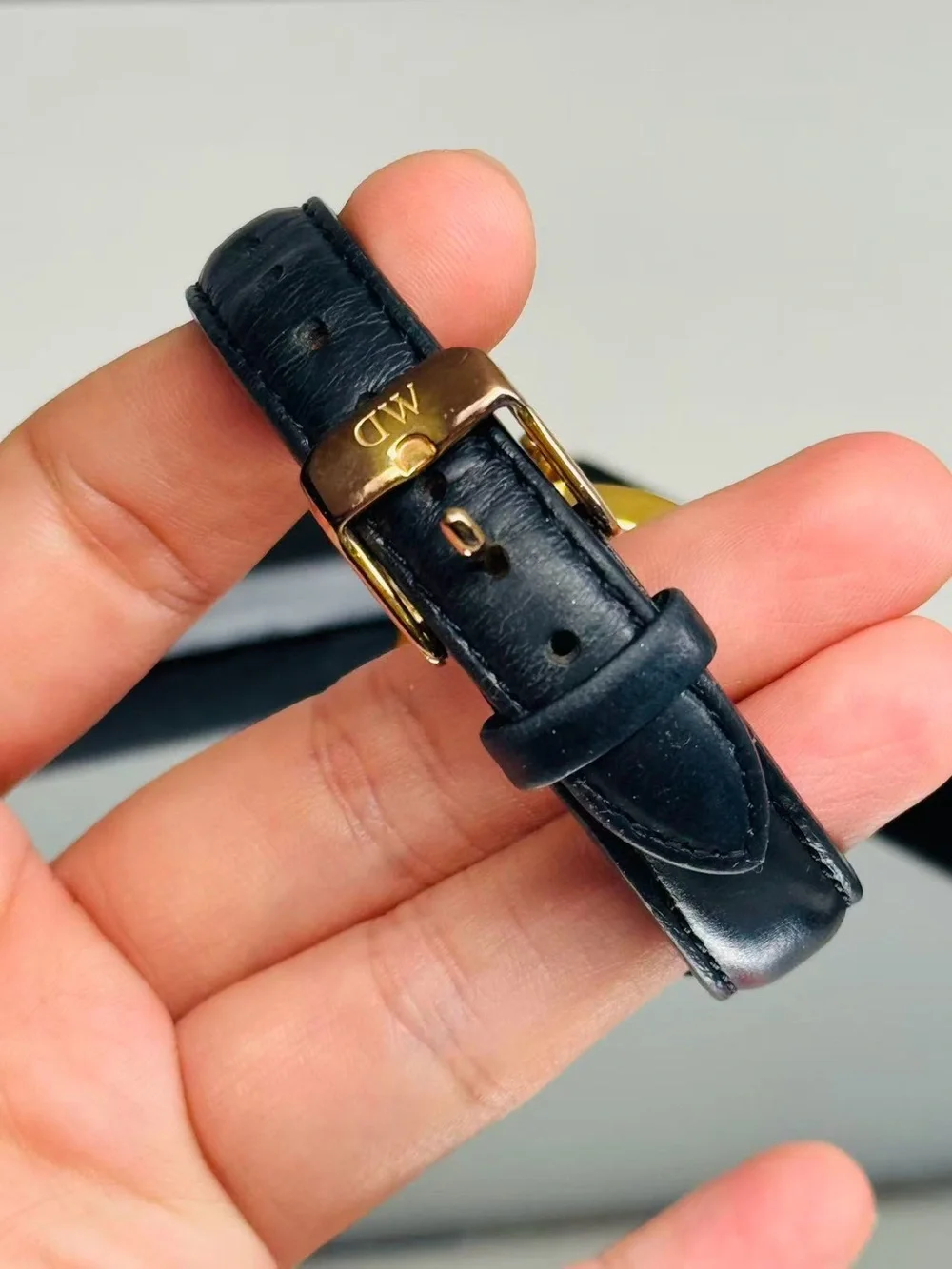 Daniel Wellington DW Men’s Watch Black Dial Gold Tone 32mm New Battery Runs